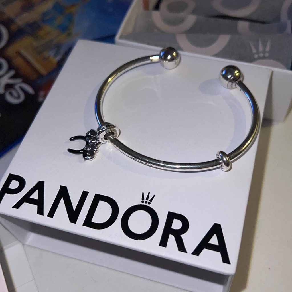 Walt Disney World 100th Pandora Limited Edition Bracelet With Minnie Hat